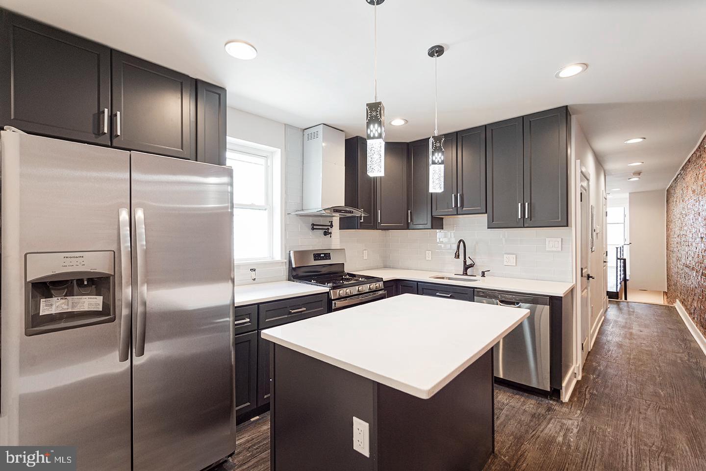 2221 FEDERAL ST #UNIT 2