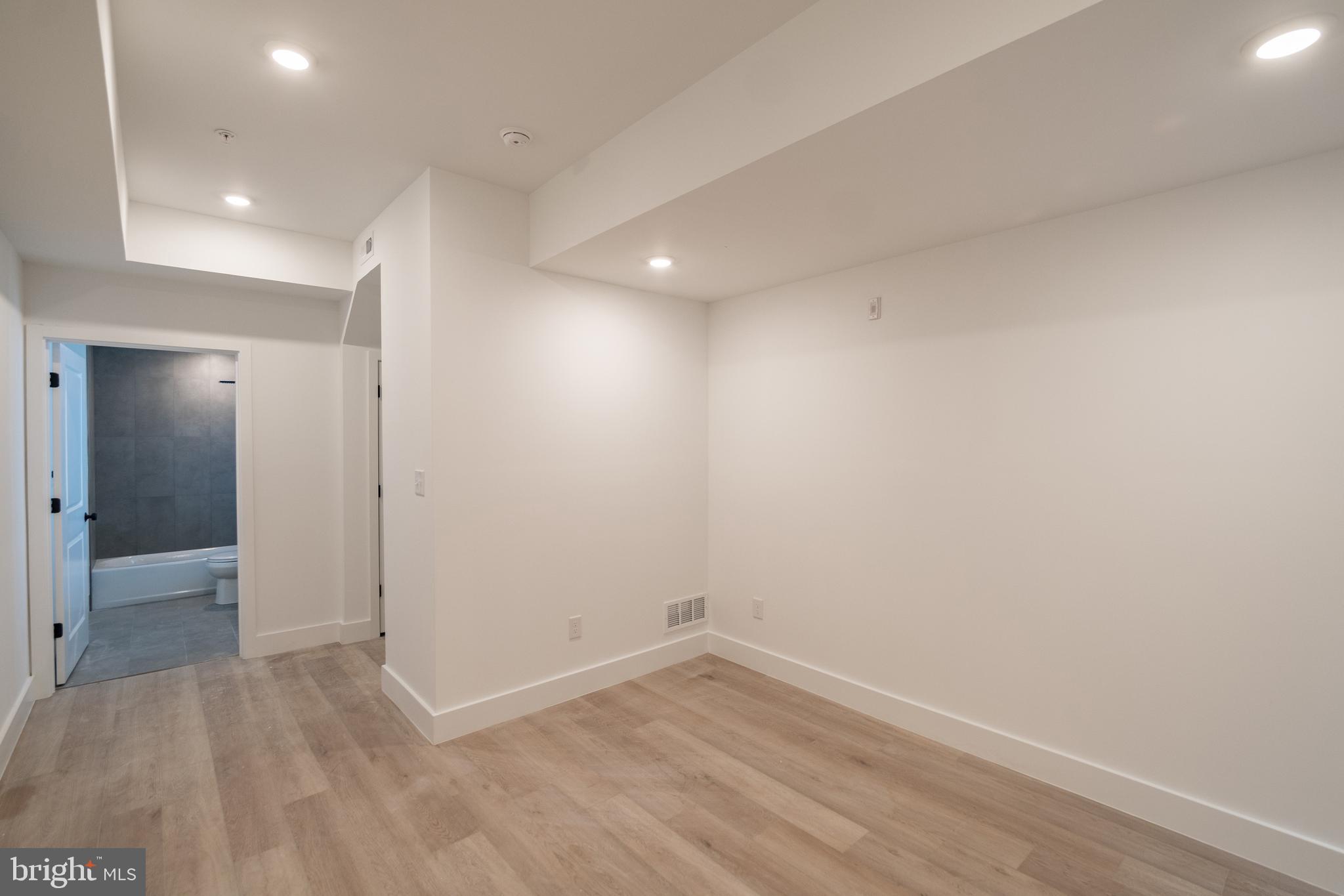 36 N 40TH ST #UNIT 12