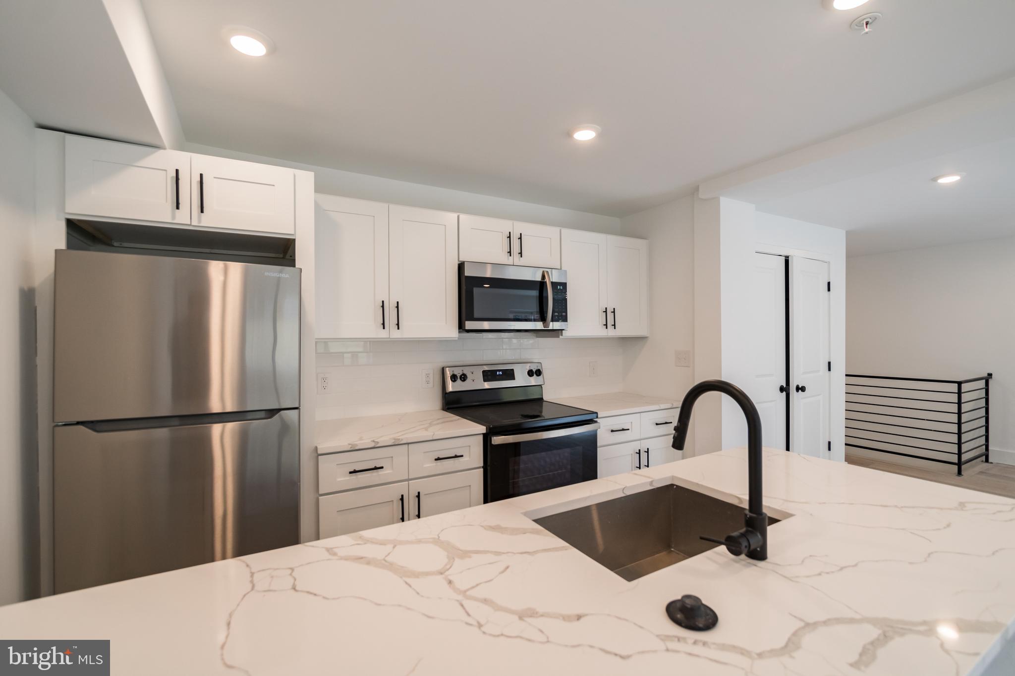 36 N 40TH ST #UNIT 12