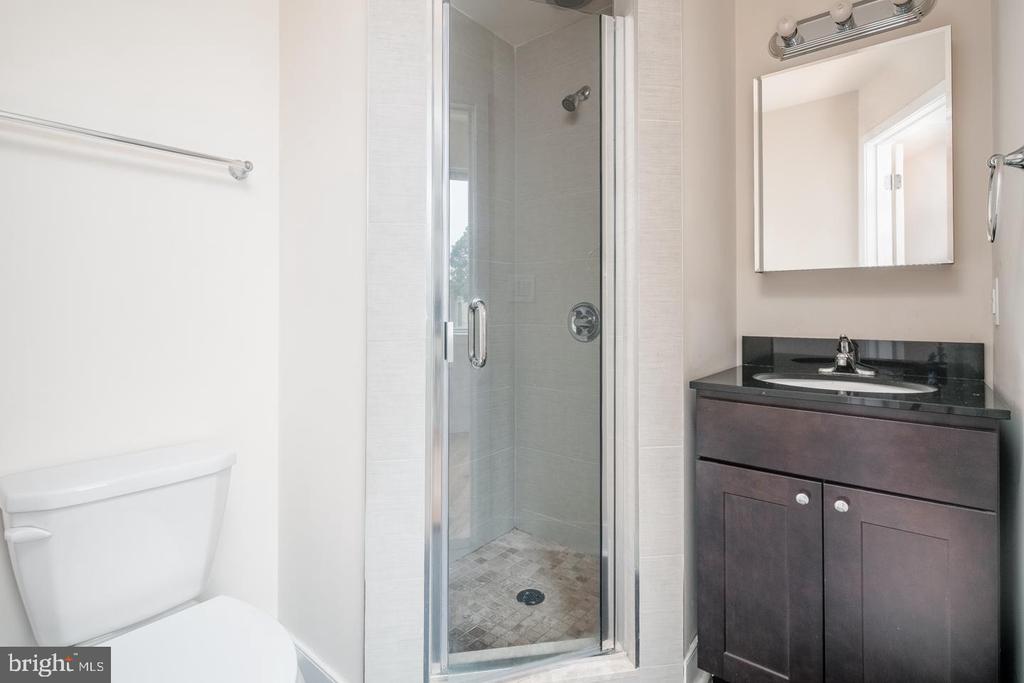 1242 POINT BREEZE AVE #UNIT 301