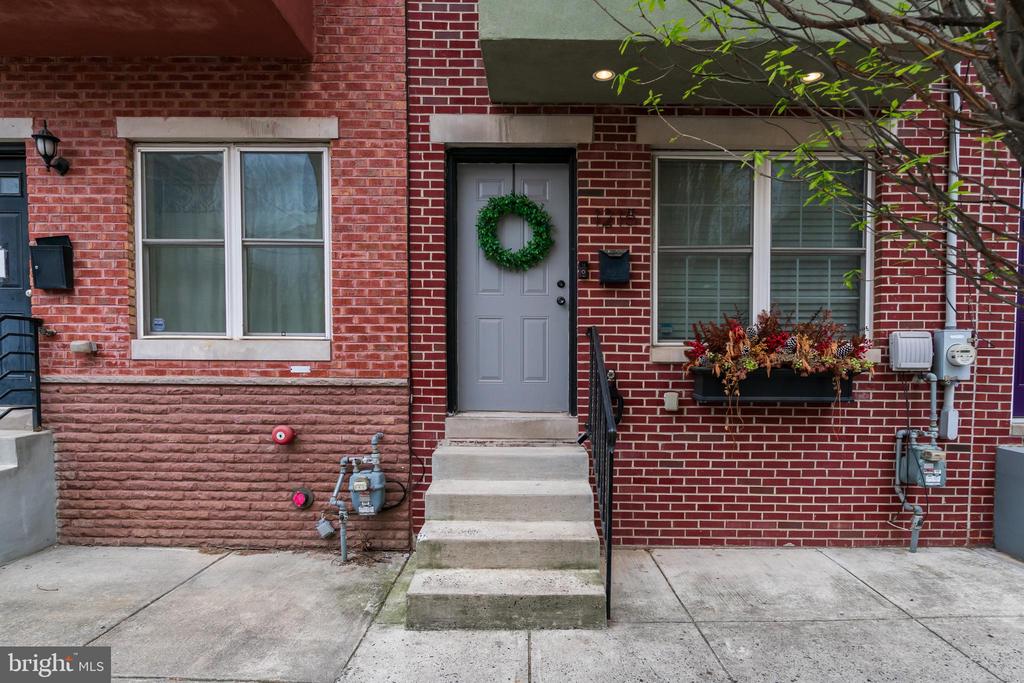 1215 S 24TH ST