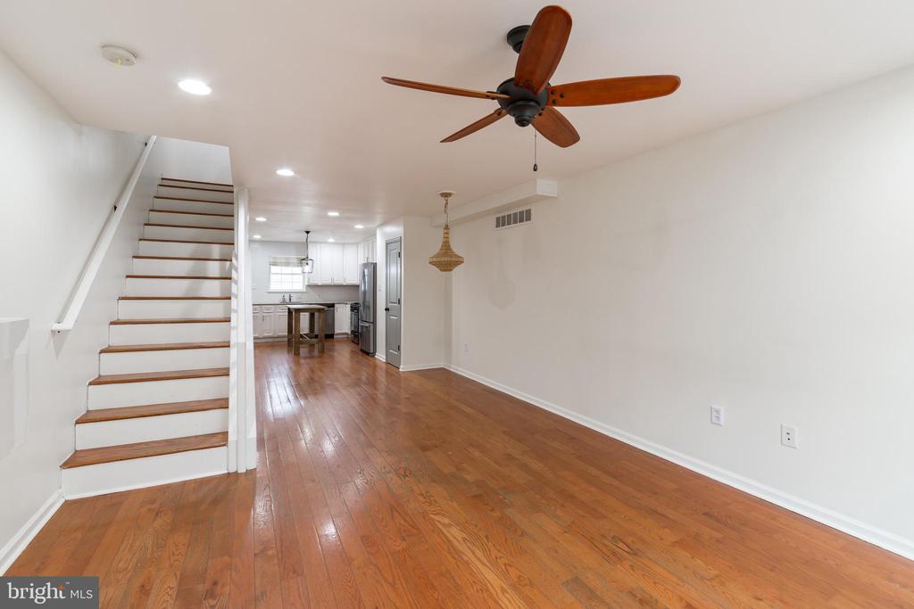 1215 S 24TH ST