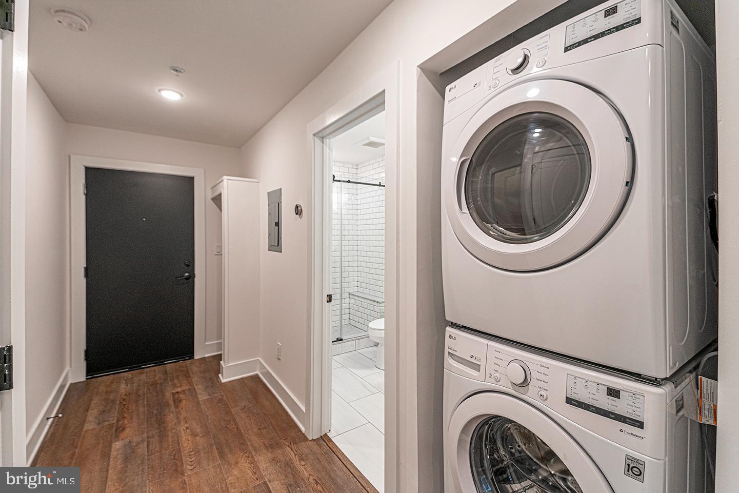 1211 BAINBRIDGE ST #UNIT 2D