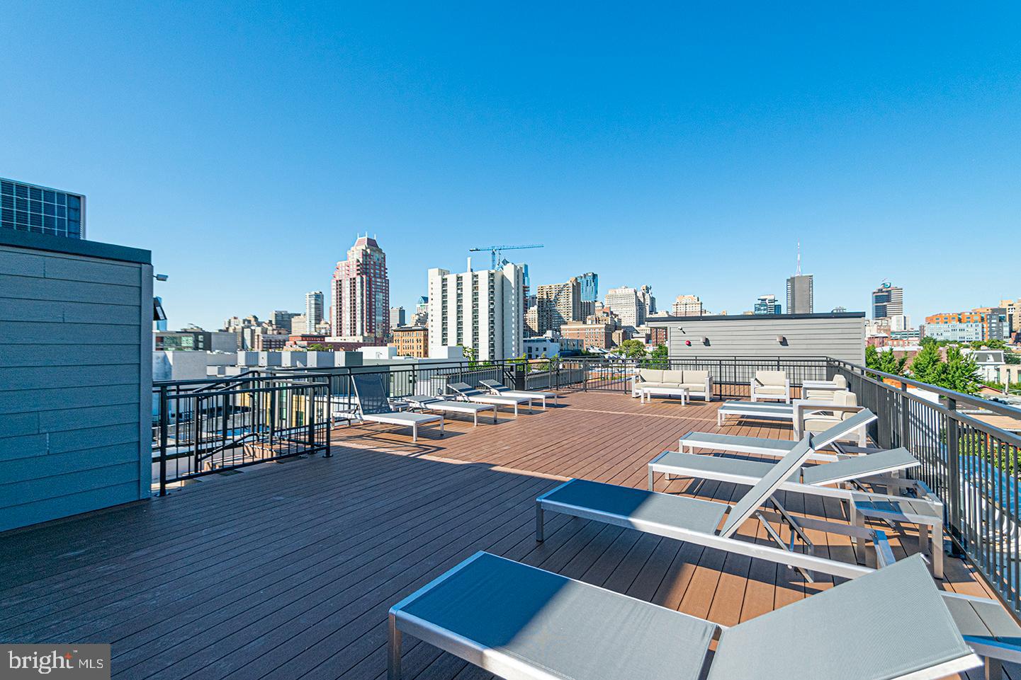 1211 BAINBRIDGE ST #UNIT 2D