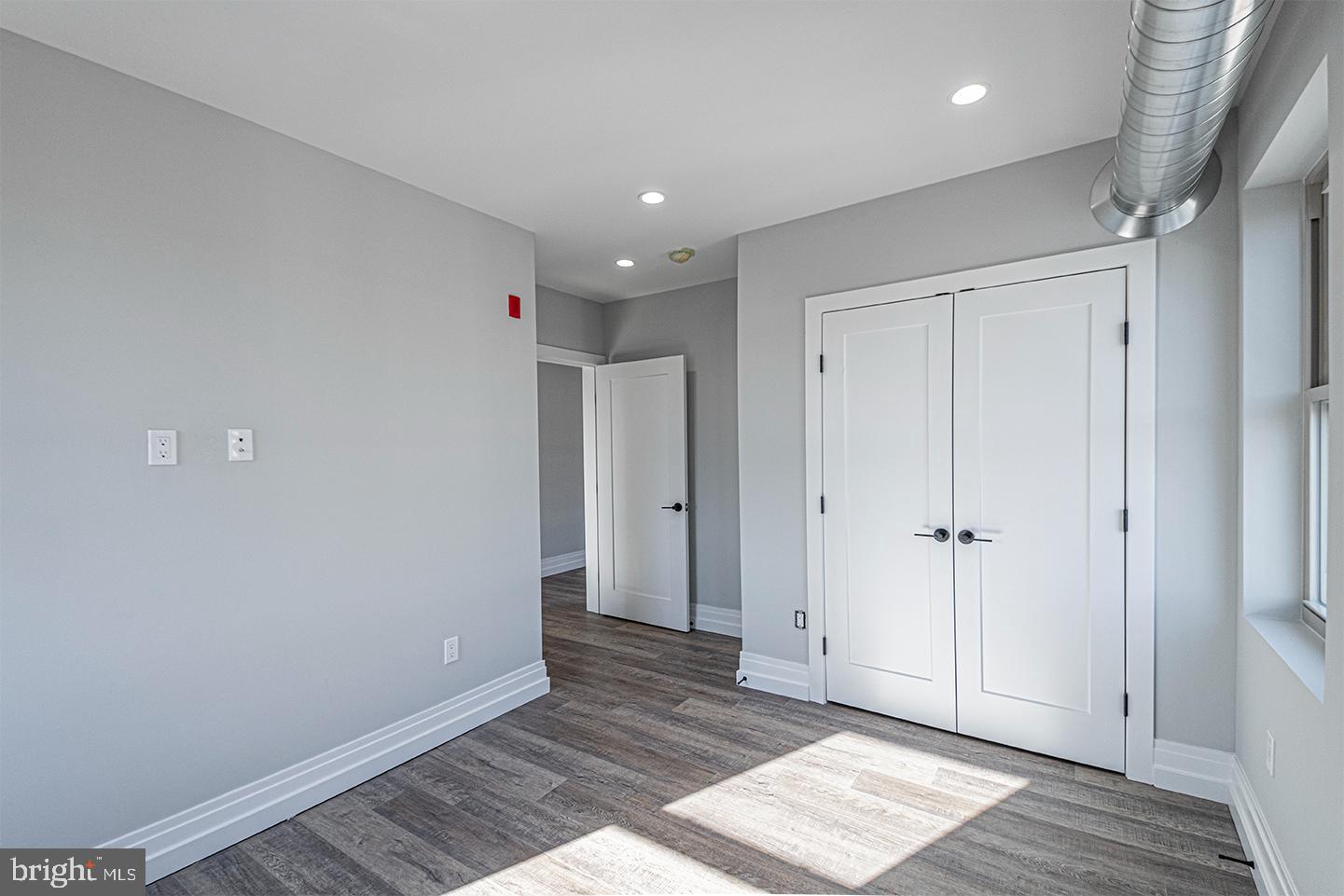 526 BROWN ST #UNIT 404