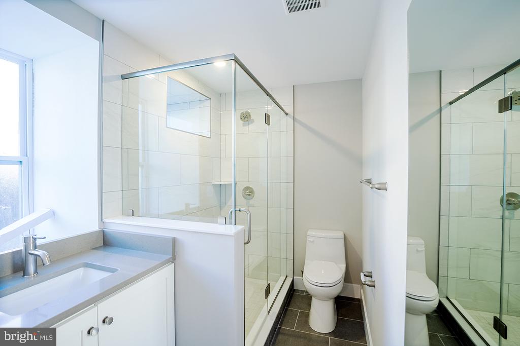 129 S 49TH ST #UNIT 1F