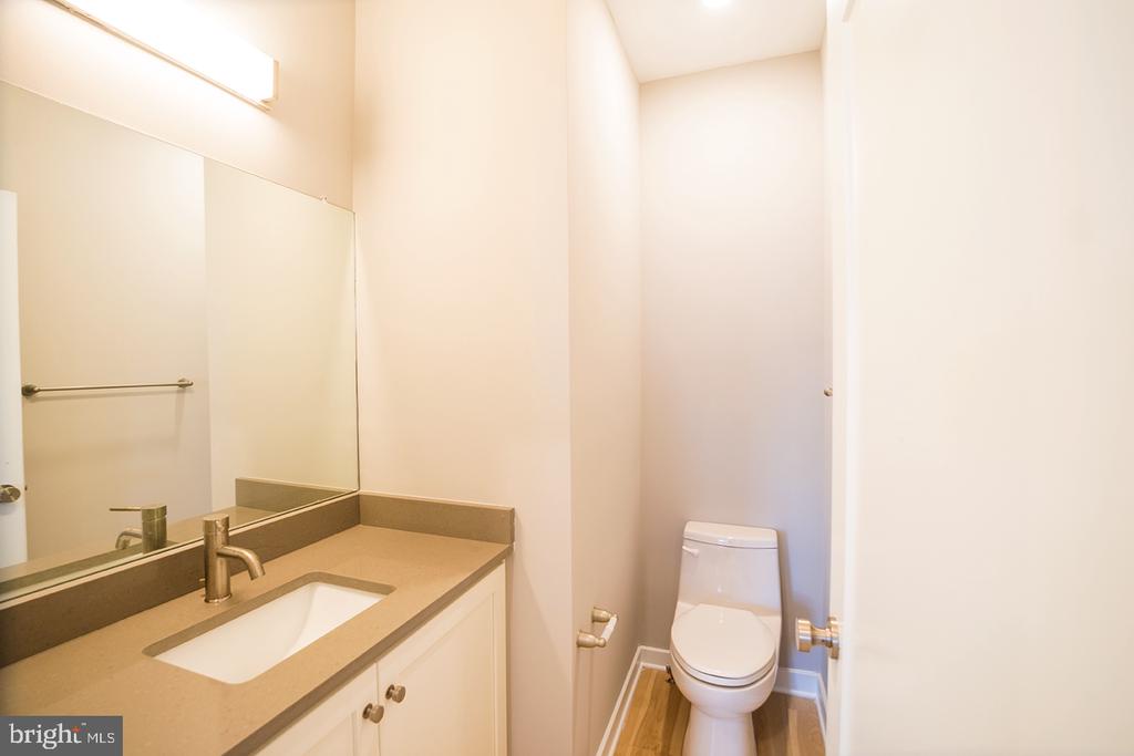 129 S 49TH ST #UNIT 1F