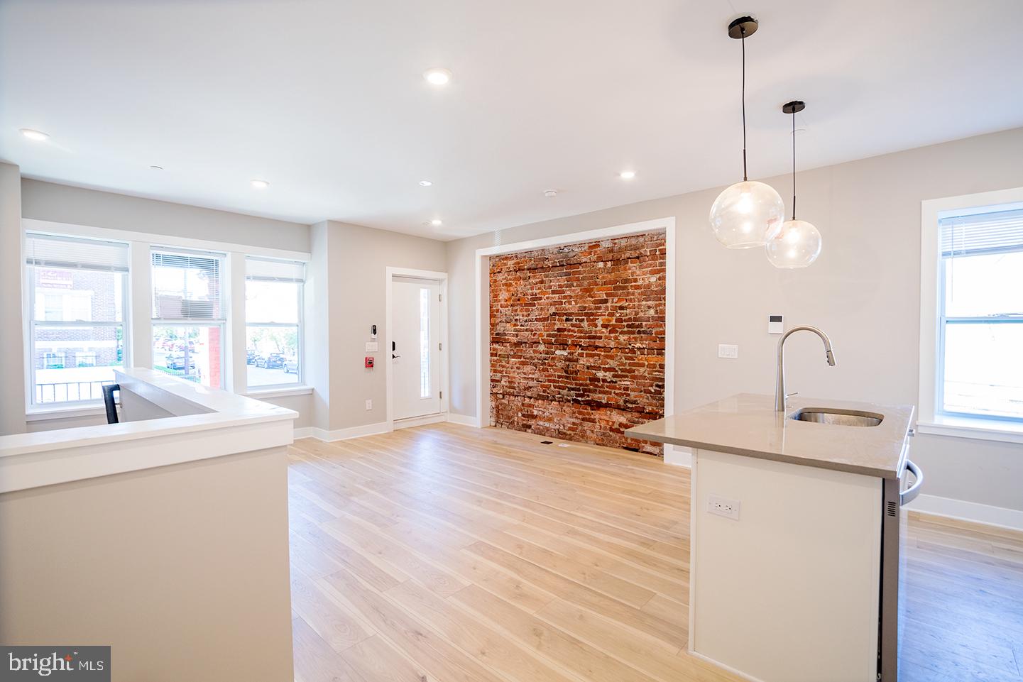 129 S 49TH ST #UNIT 1F