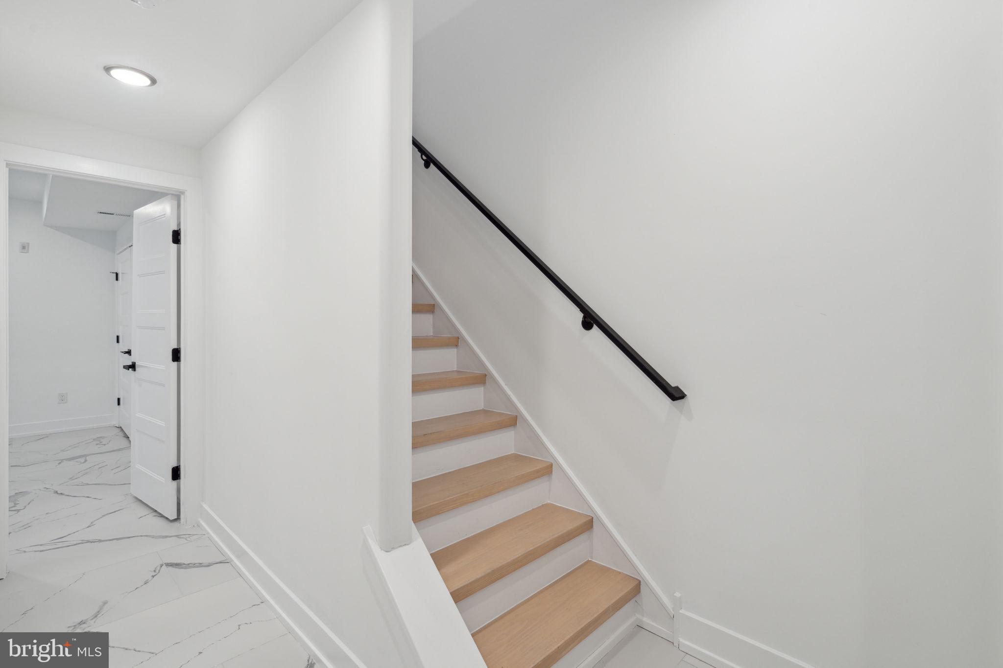 131 E CUMBERLAND ST #1
