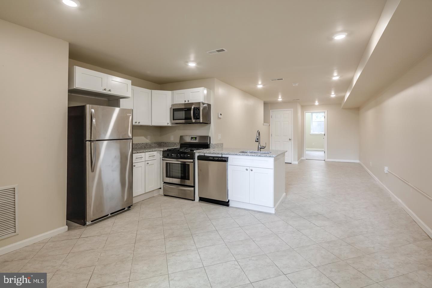 830 SOUTH ST #LOWER LEVEL