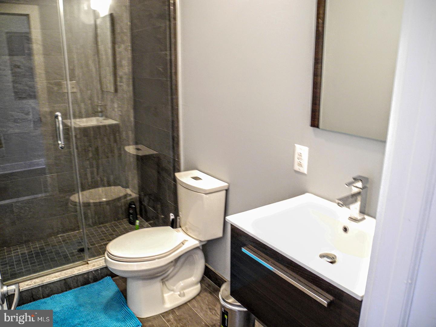 2012 W GIRARD AVE #UNIT 1C