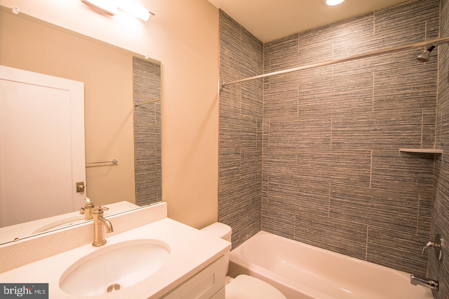 1325 N 7TH ST #UNIT 1