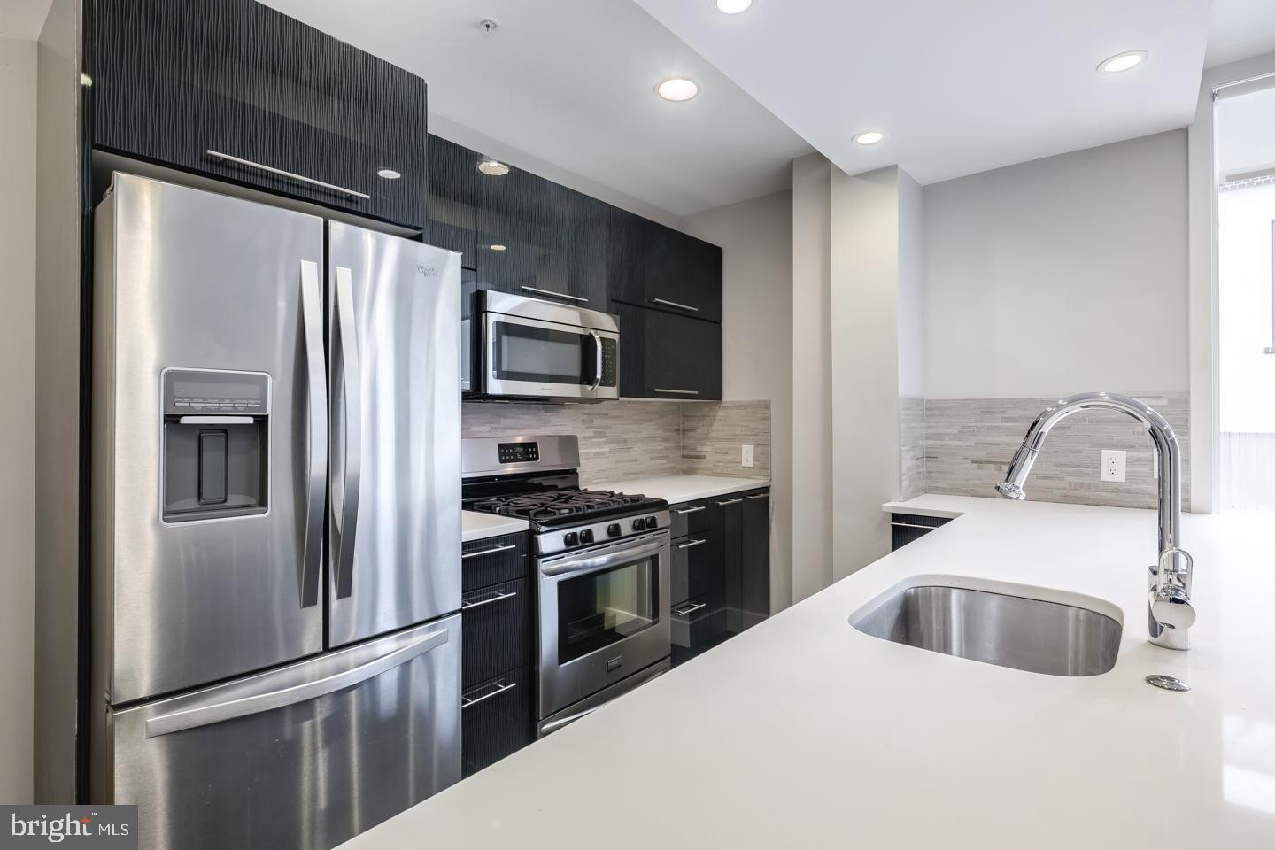 820 N 3RD ST #UNIT 204