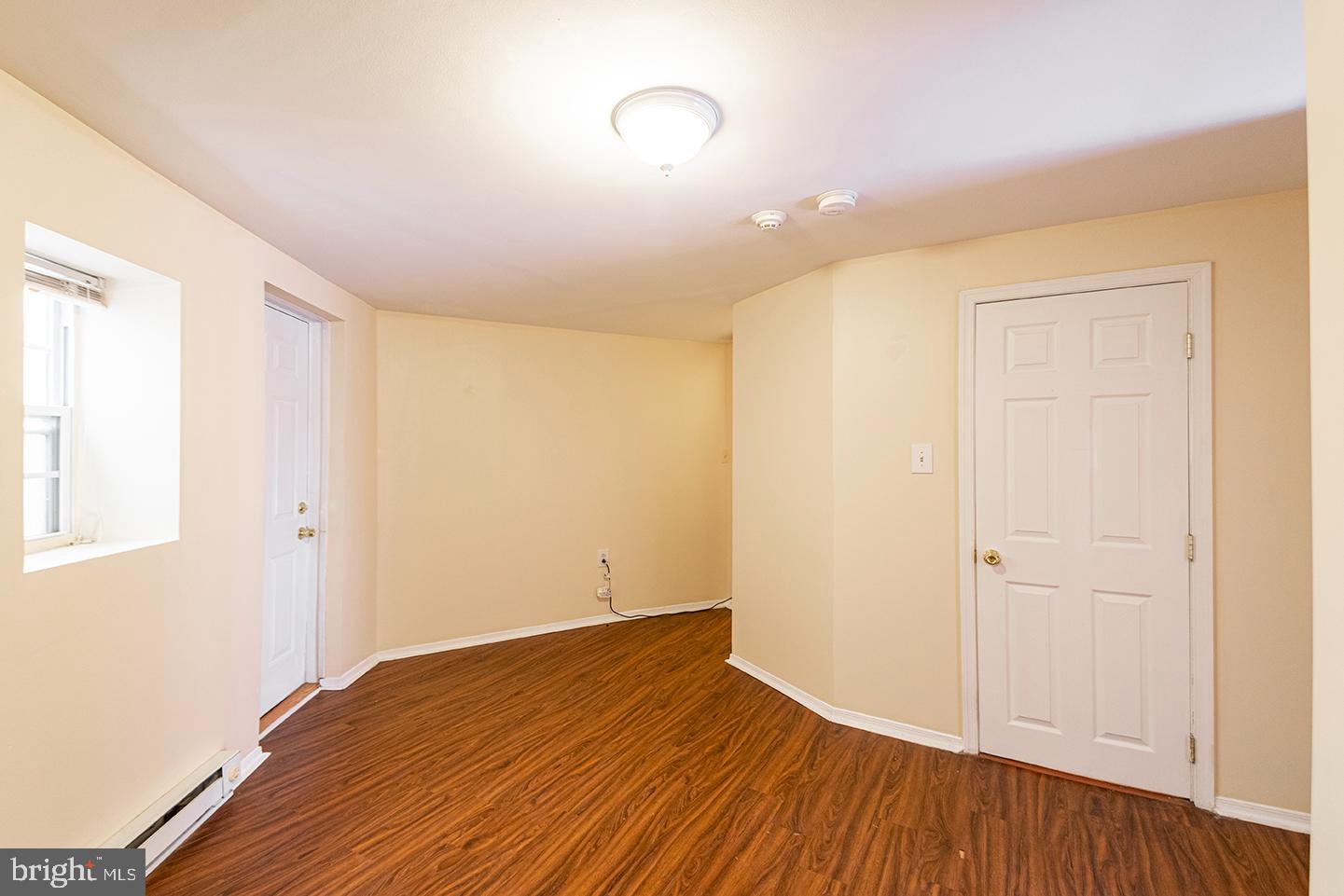 1635 E PASSYUNK AVE #REAR UNIT