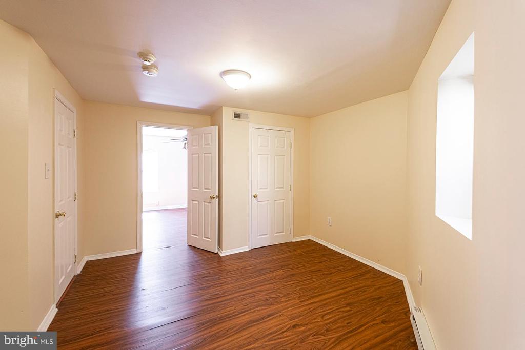 1635 E PASSYUNK AVE #REAR UNIT
