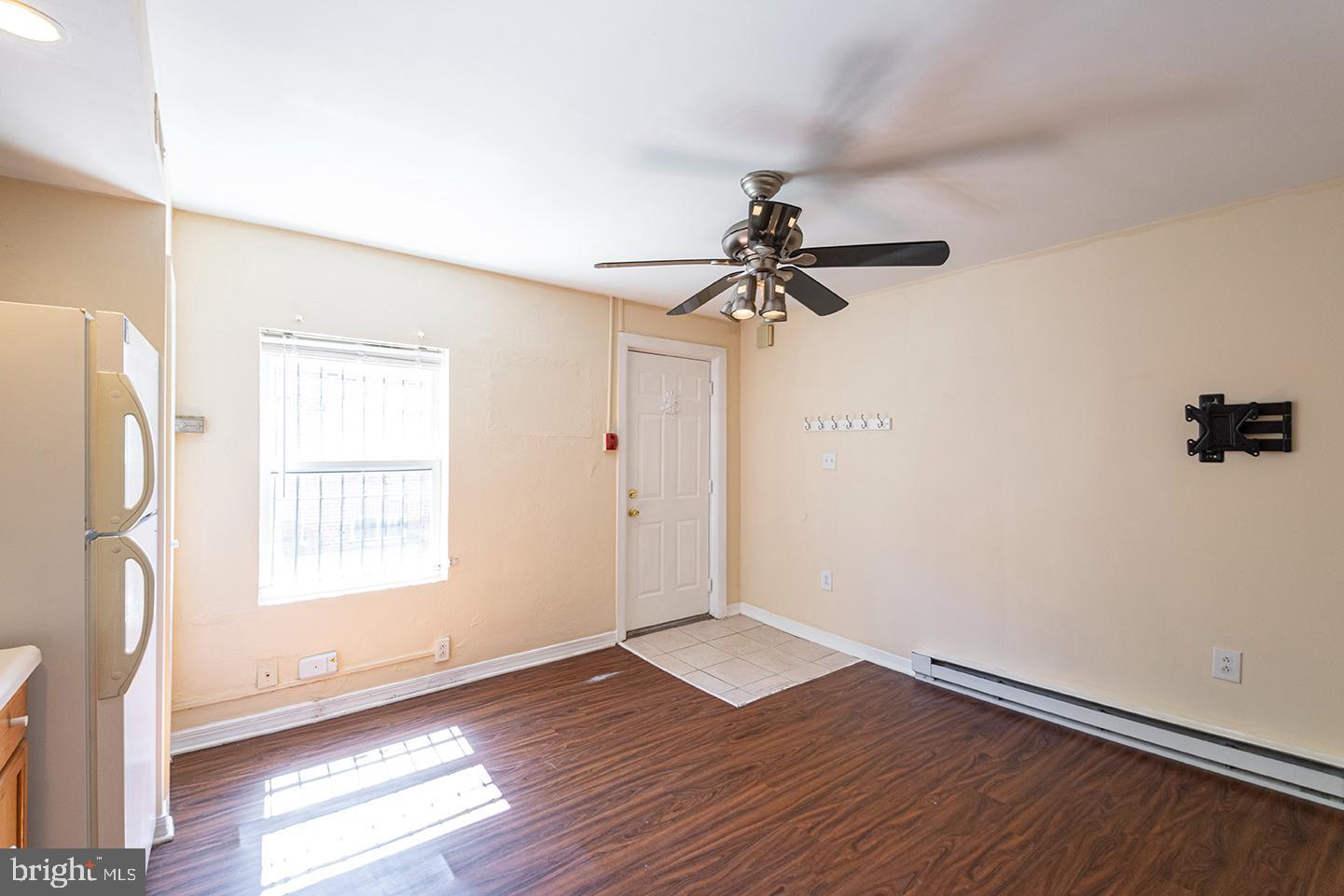 1635 E PASSYUNK AVE #REAR UNIT