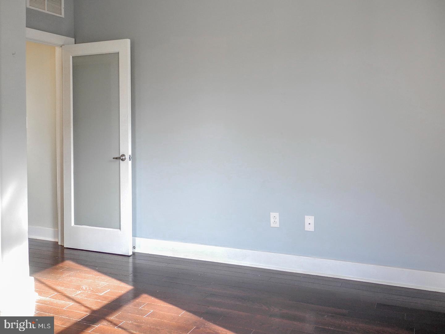 2012 W GIRARD AVE #UNIT 14B