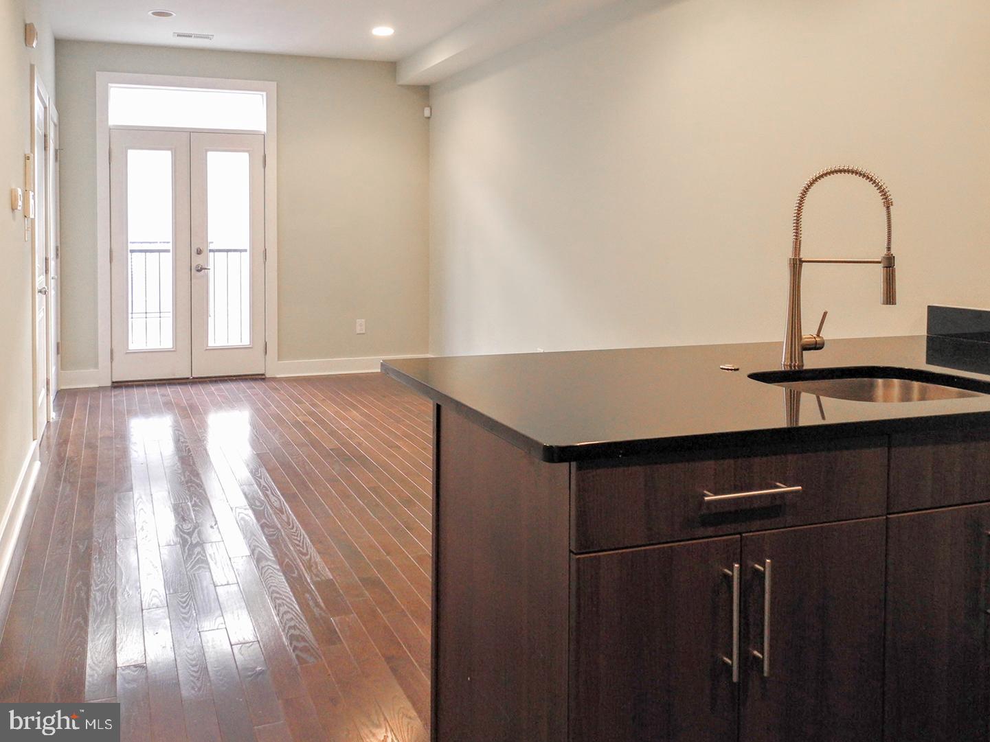 2012 W GIRARD AVE #UNIT 14B