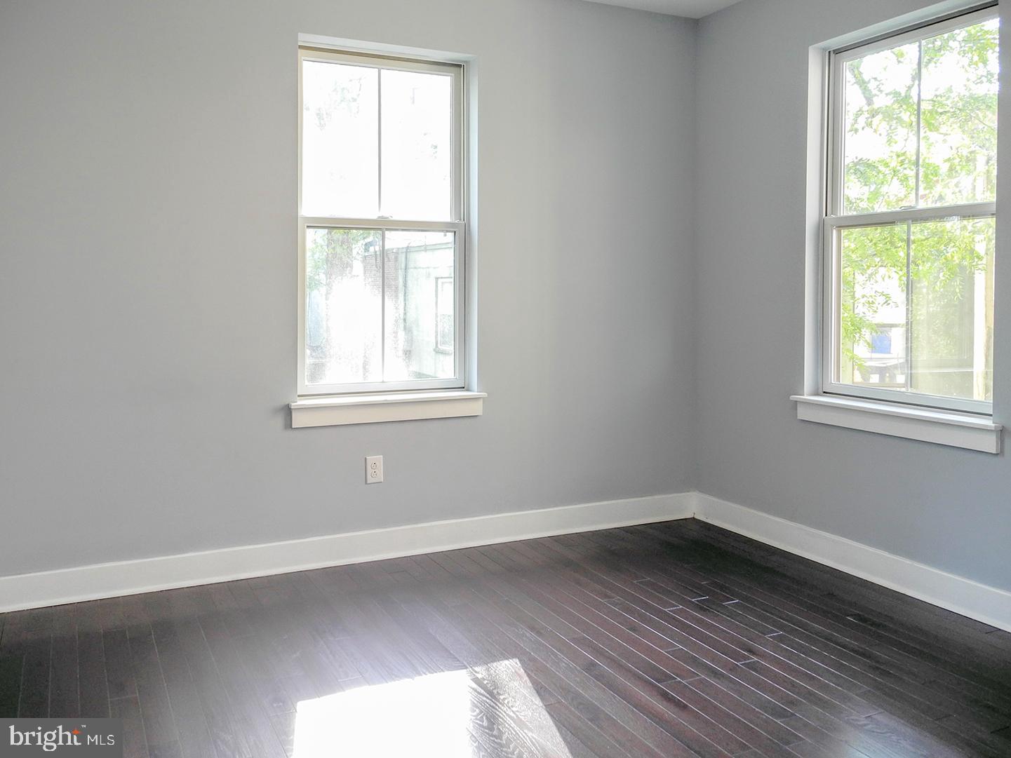 2012 W GIRARD AVE #UNIT 14B