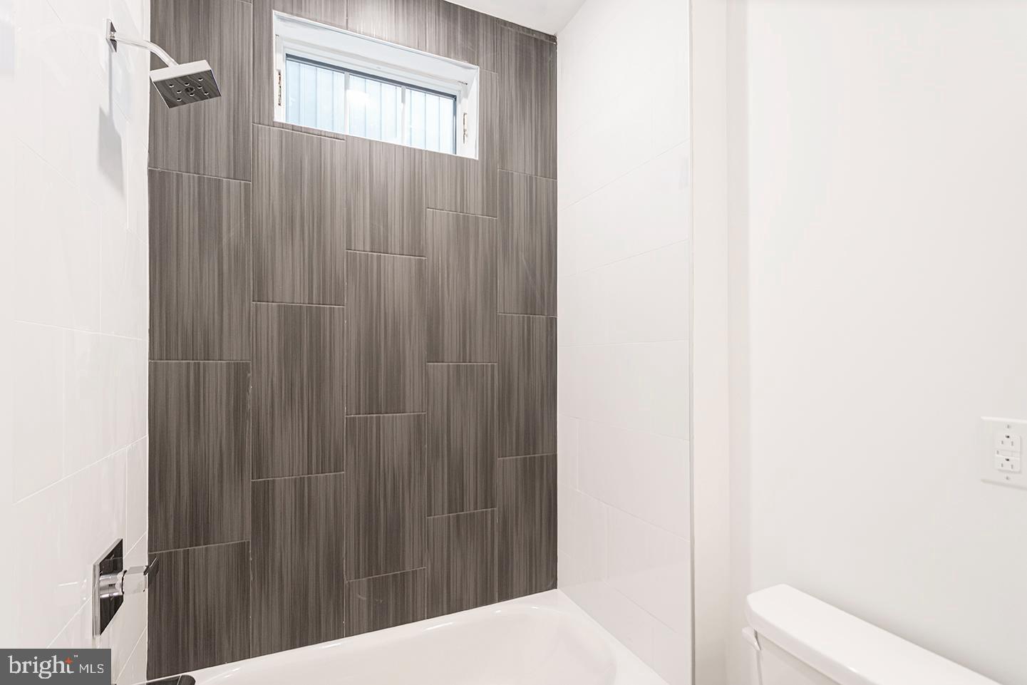 2623 CHRISTIAN ST #302