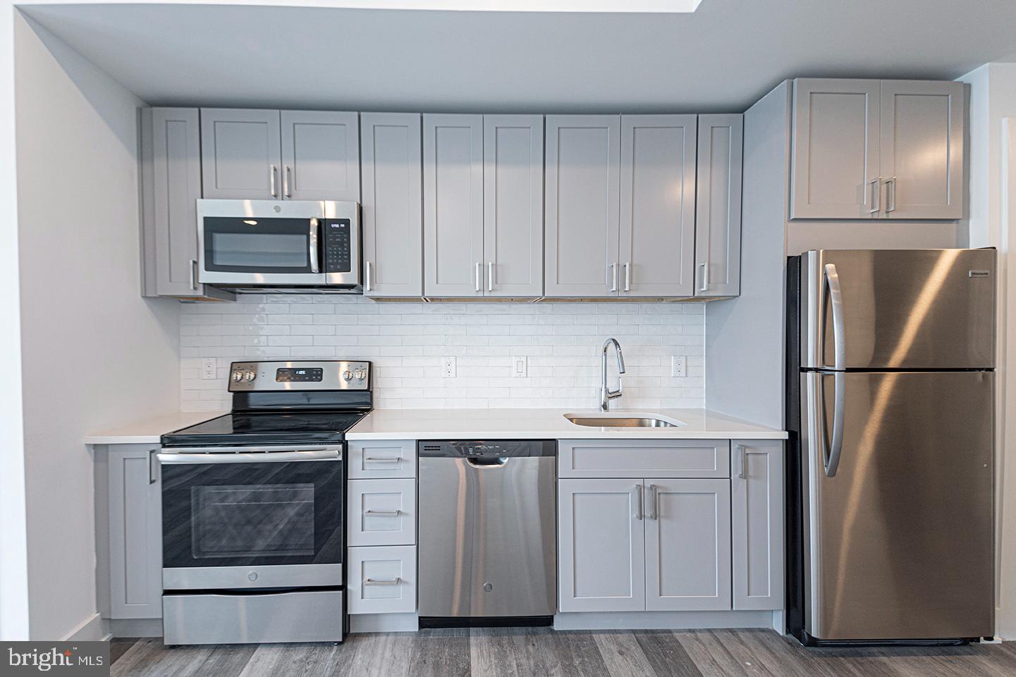 1245 RIDGE AVE #UNIT 409