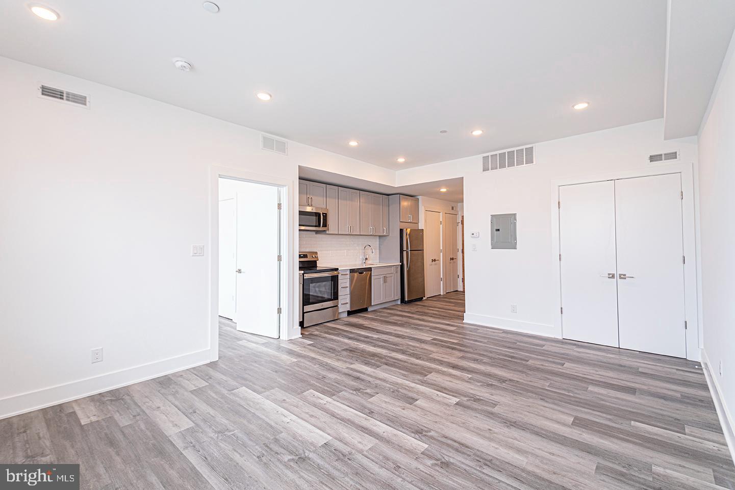 1245 RIDGE AVE #UNIT 409
