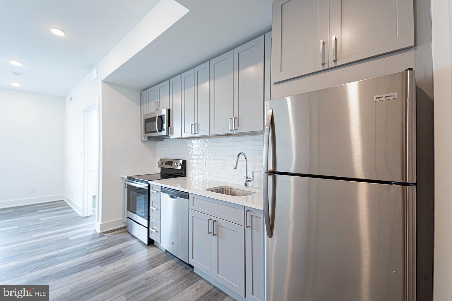 1245 RIDGE AVE #UNIT 409