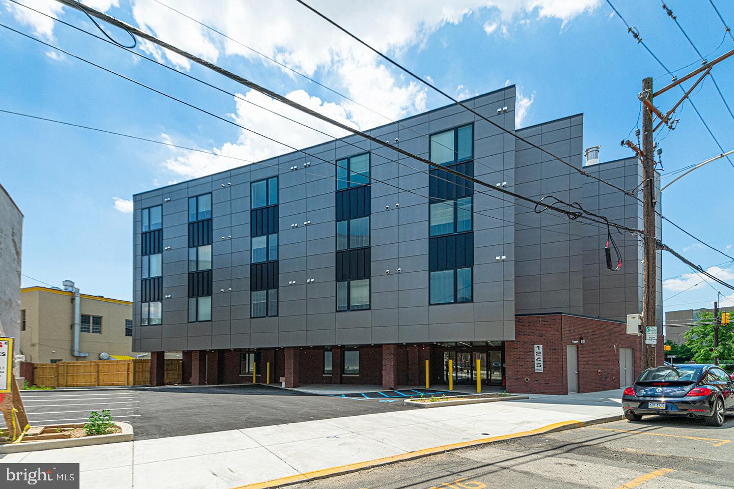 1245 RIDGE AVE #UNIT 409