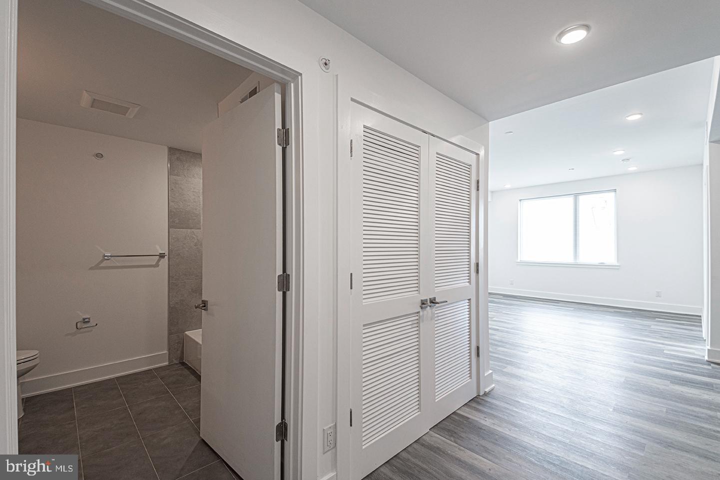 1245 RIDGE AVE #UNIT 409