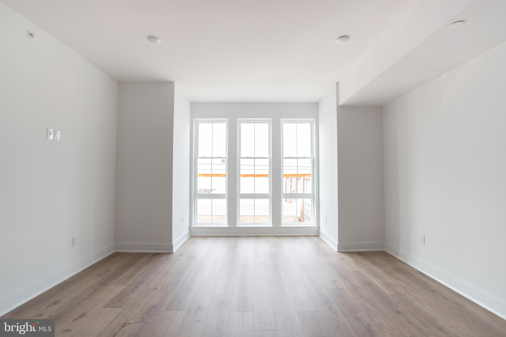 1439 FEDERAL ST #UNIT 402