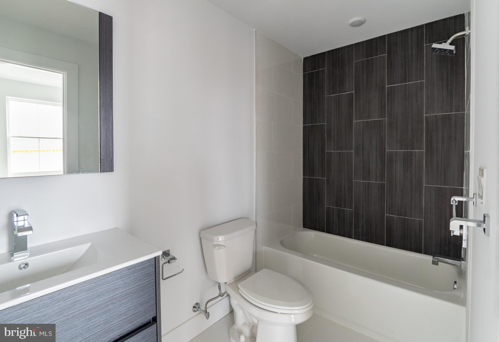 1439 FEDERAL ST #UNIT 402