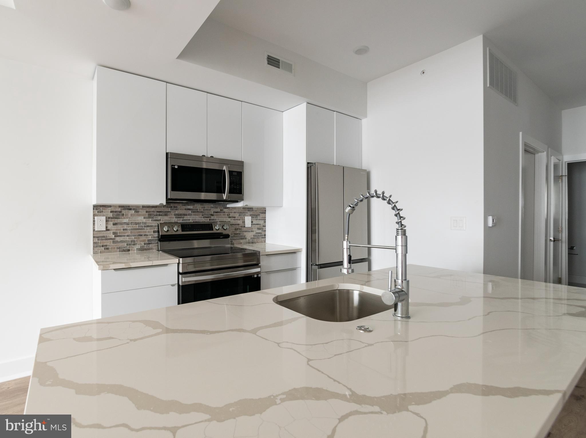 1439 FEDERAL ST #UNIT 402