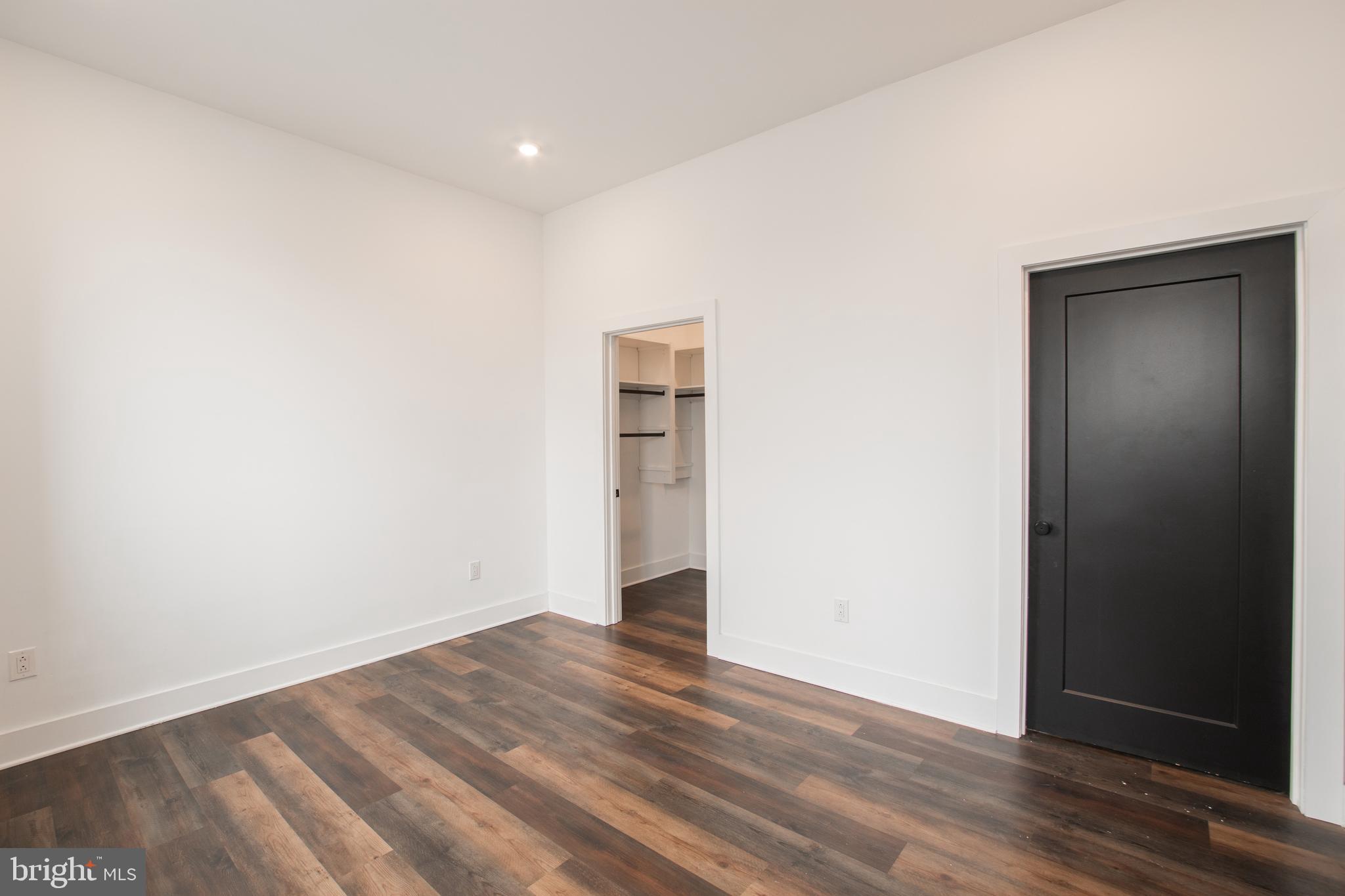 2940 W THOMPSON ST #UNIT 303