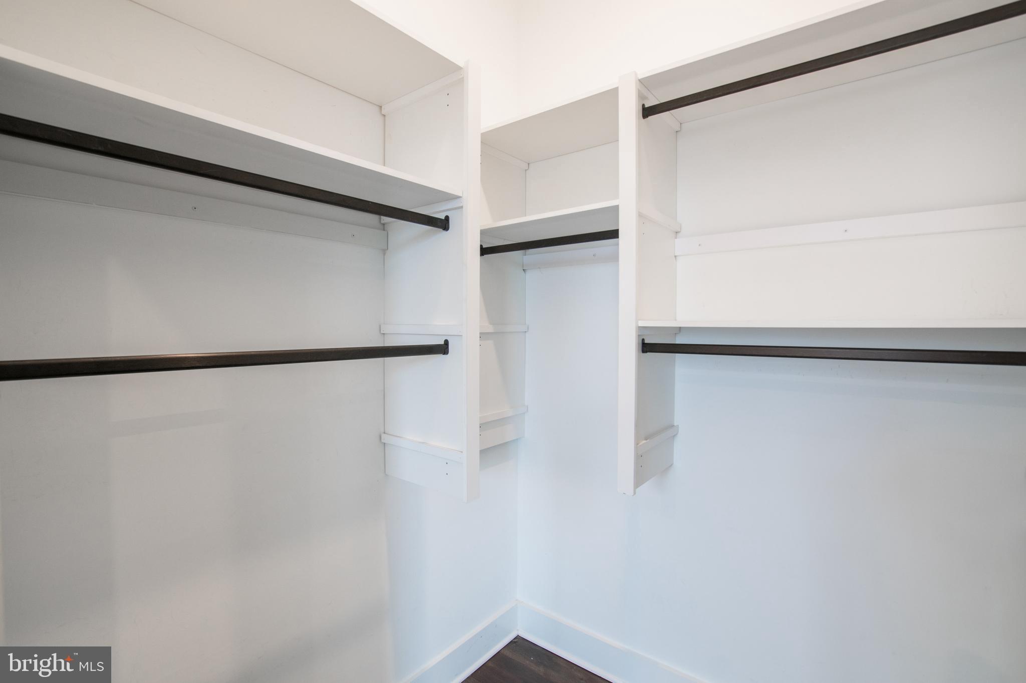 2940 W THOMPSON ST #UNIT 303