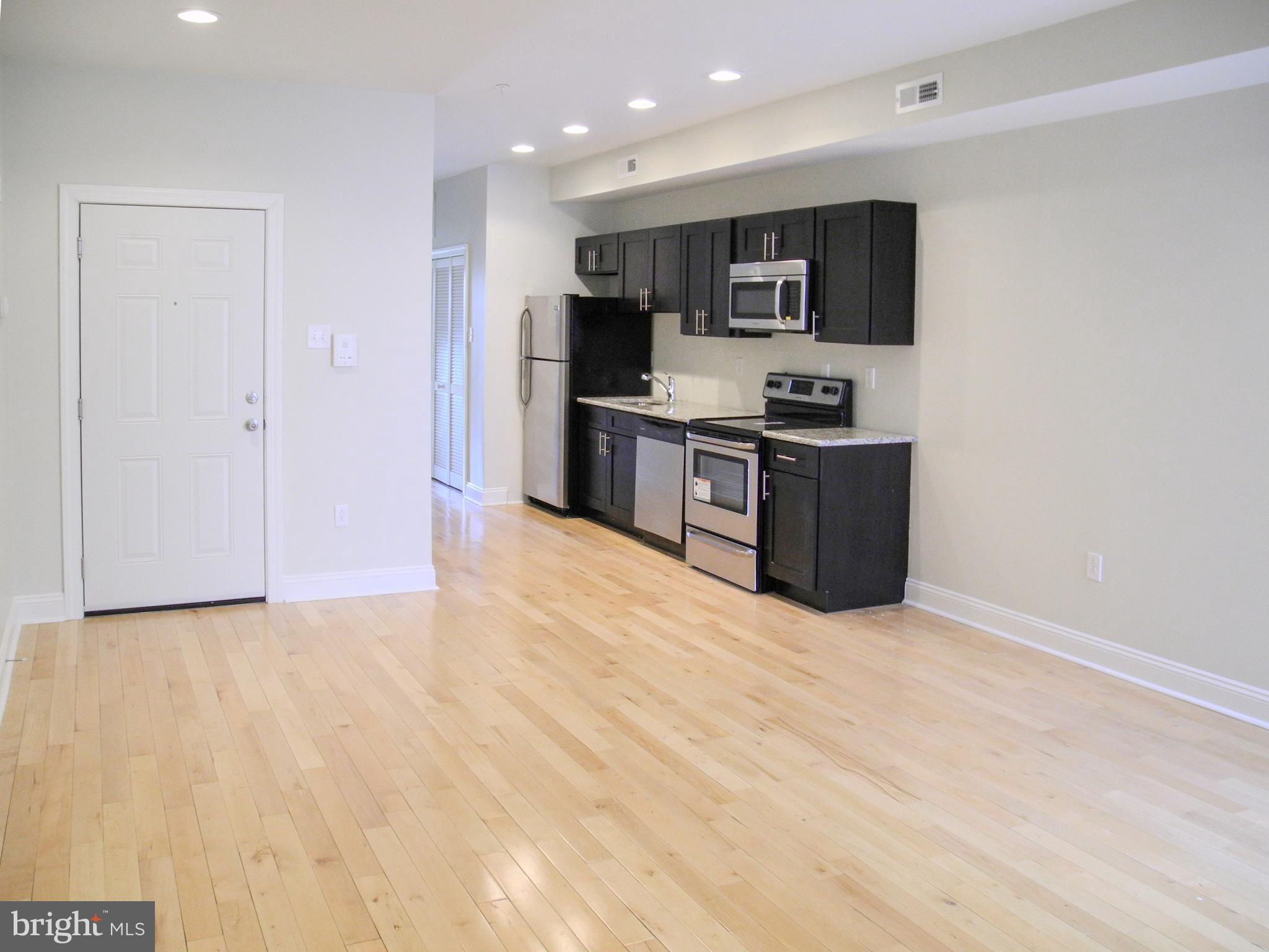 321 N PRESTON ST #UNIT 2