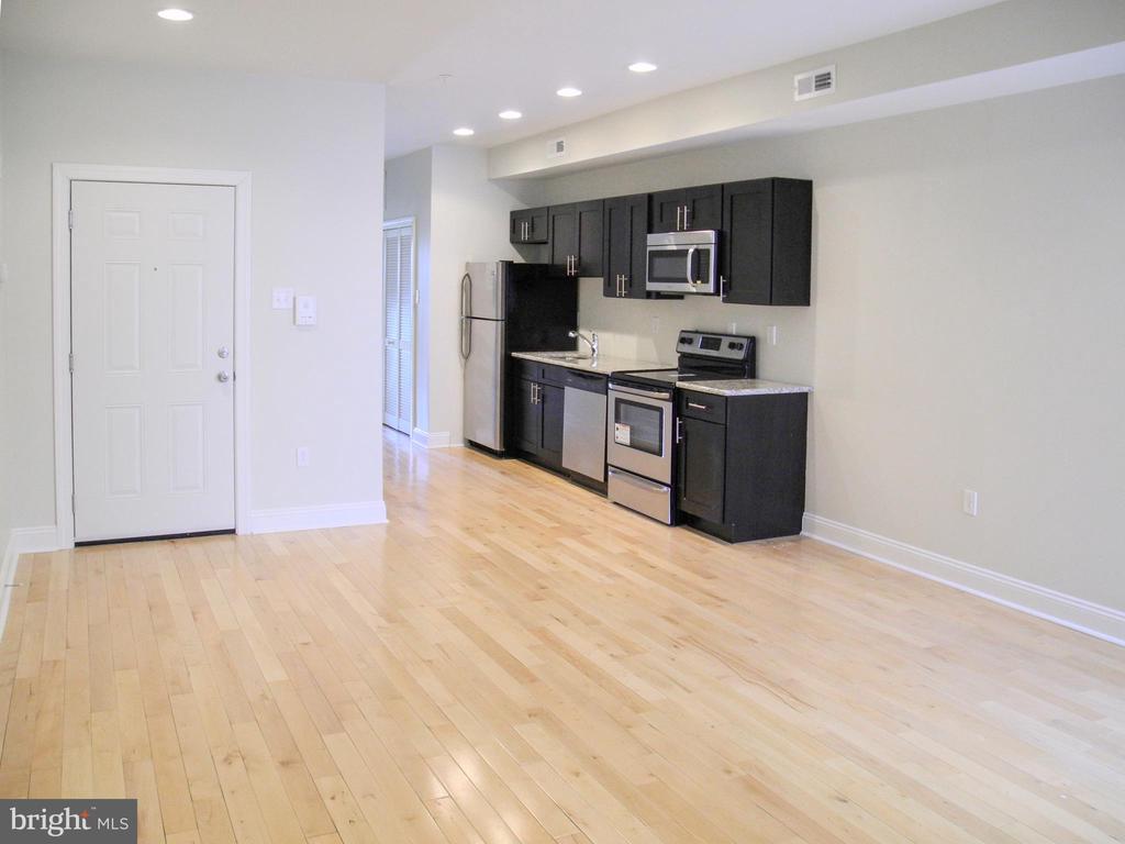 321 N PRESTON ST #UNIT 2
