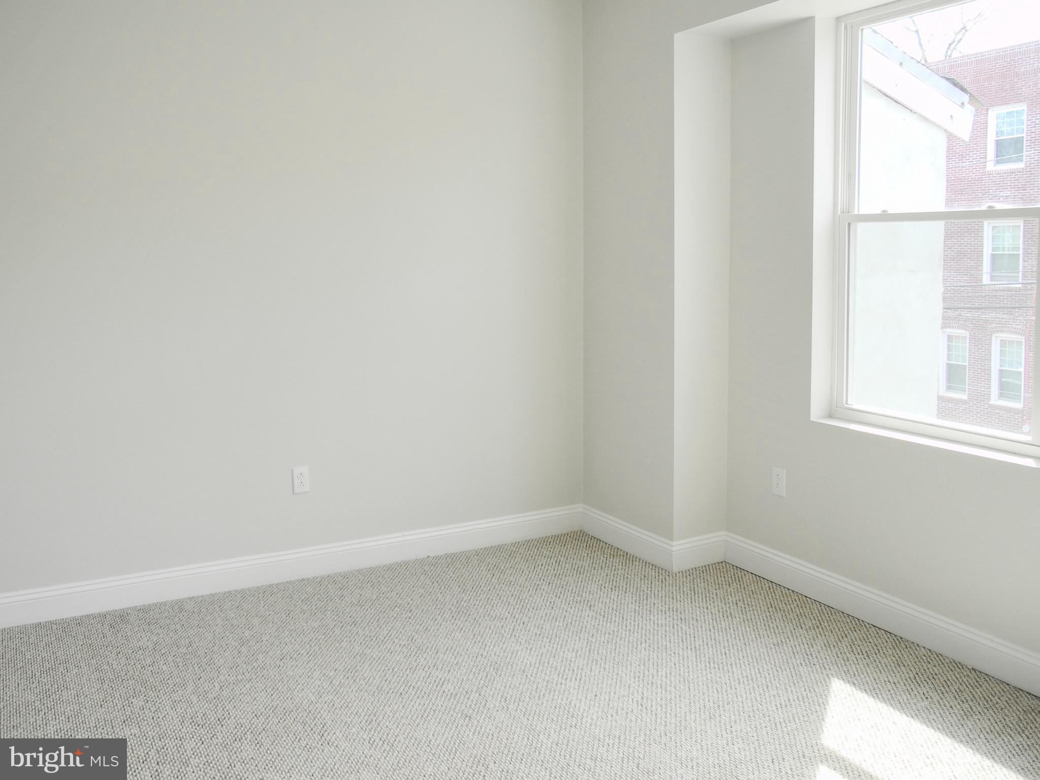 321 N PRESTON ST #UNIT 2