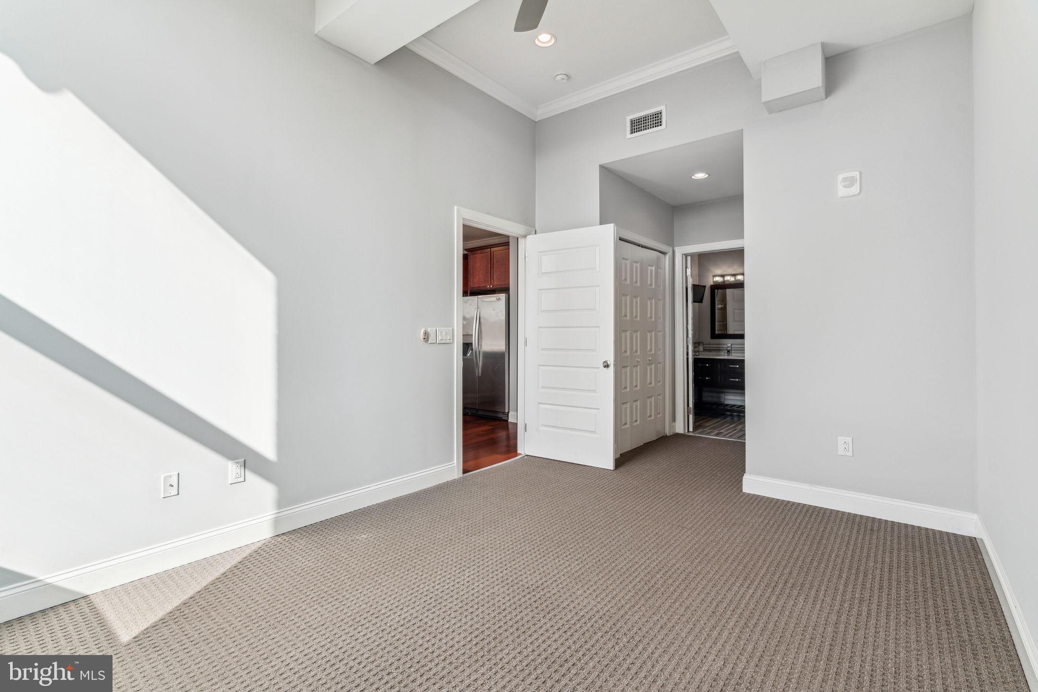 1401-25 N 5TH ST #607