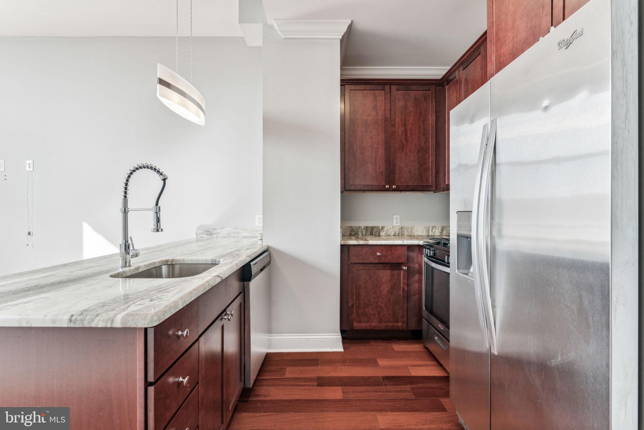 1401-25 N 5TH ST #607