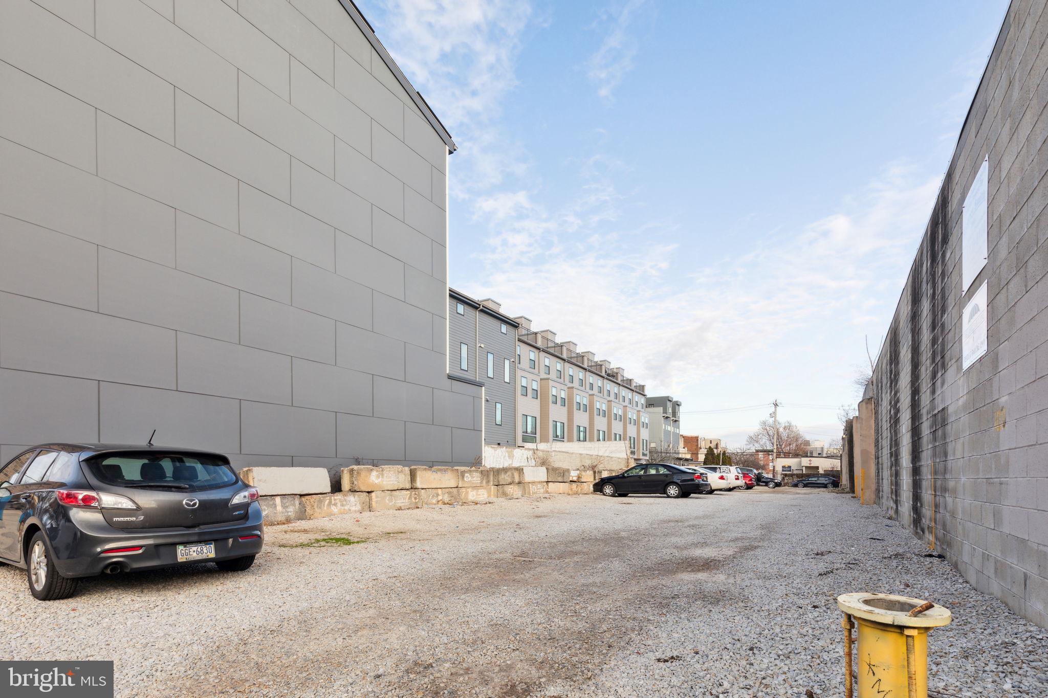 1401-25 N 5TH ST #607