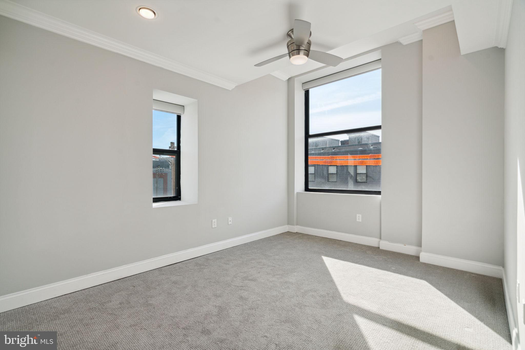 1401-25 N 5TH ST #204