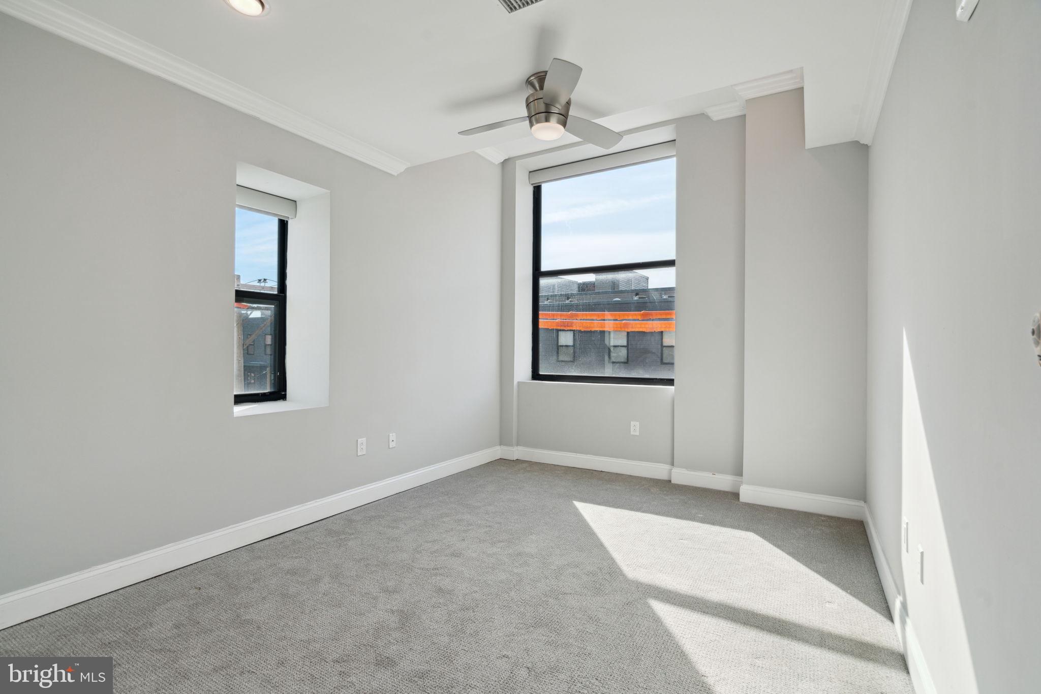 1401-25 N 5TH ST #204