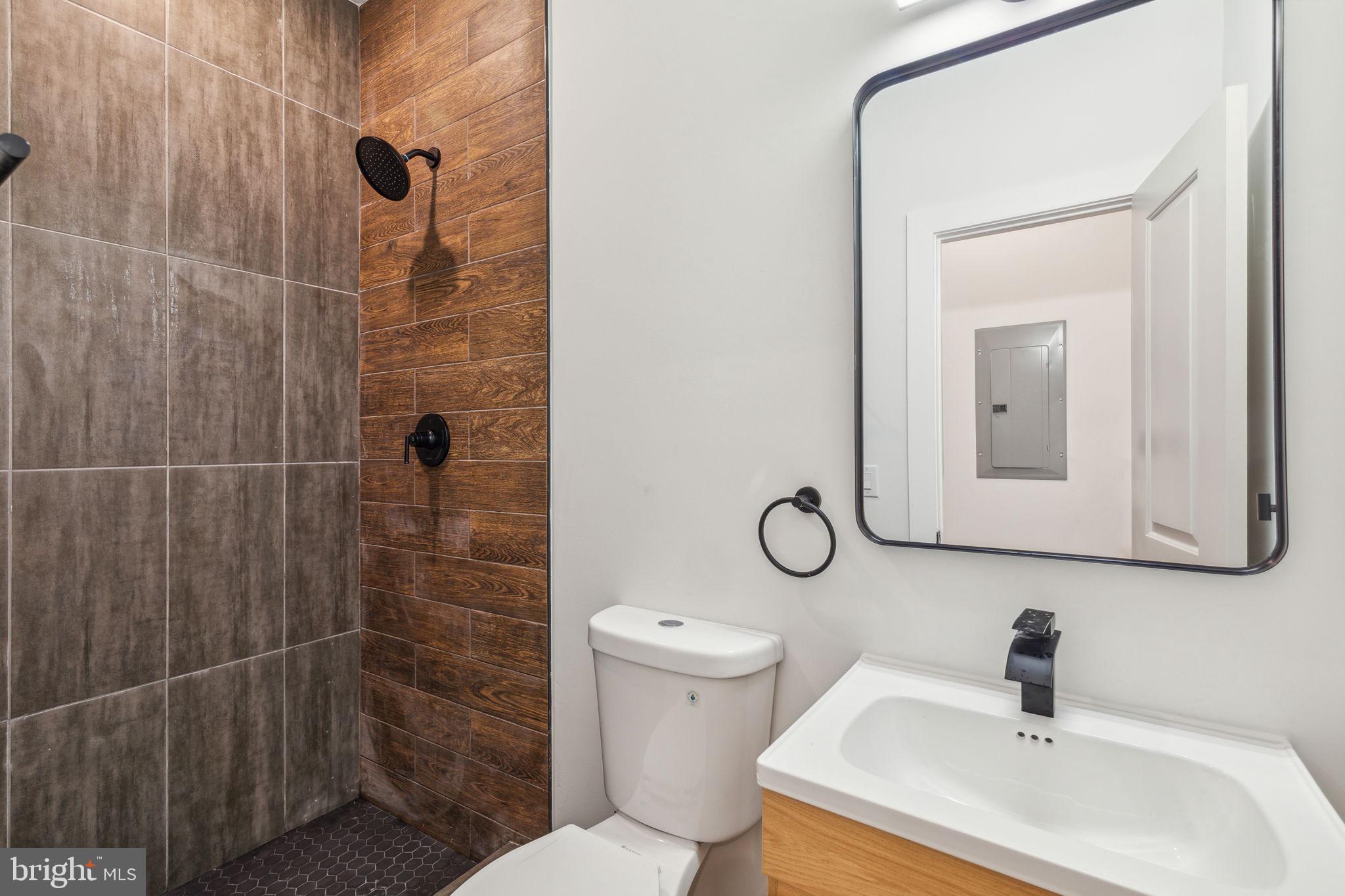 417 W CUMBERLAND ST #1