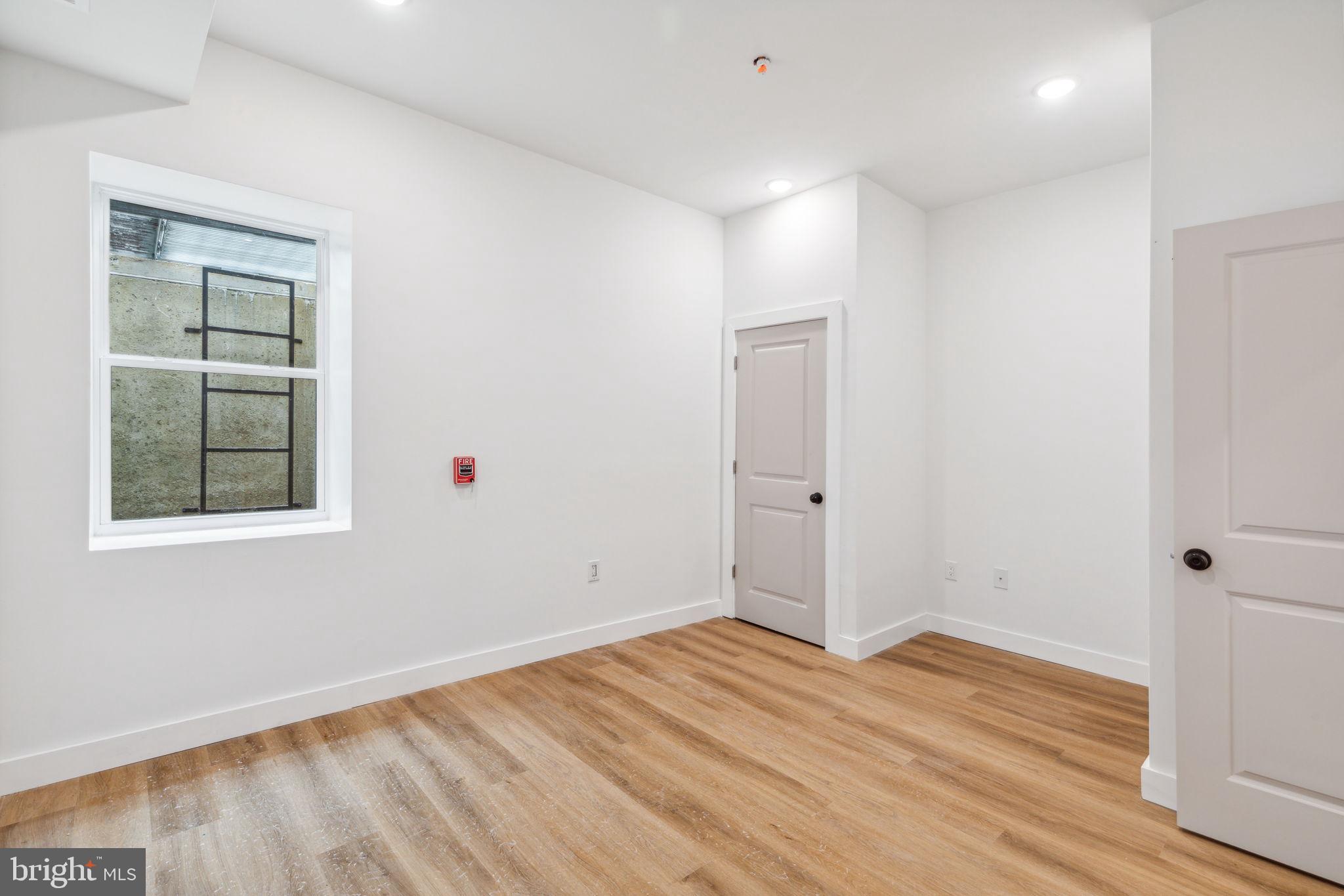 417 W CUMBERLAND ST #1