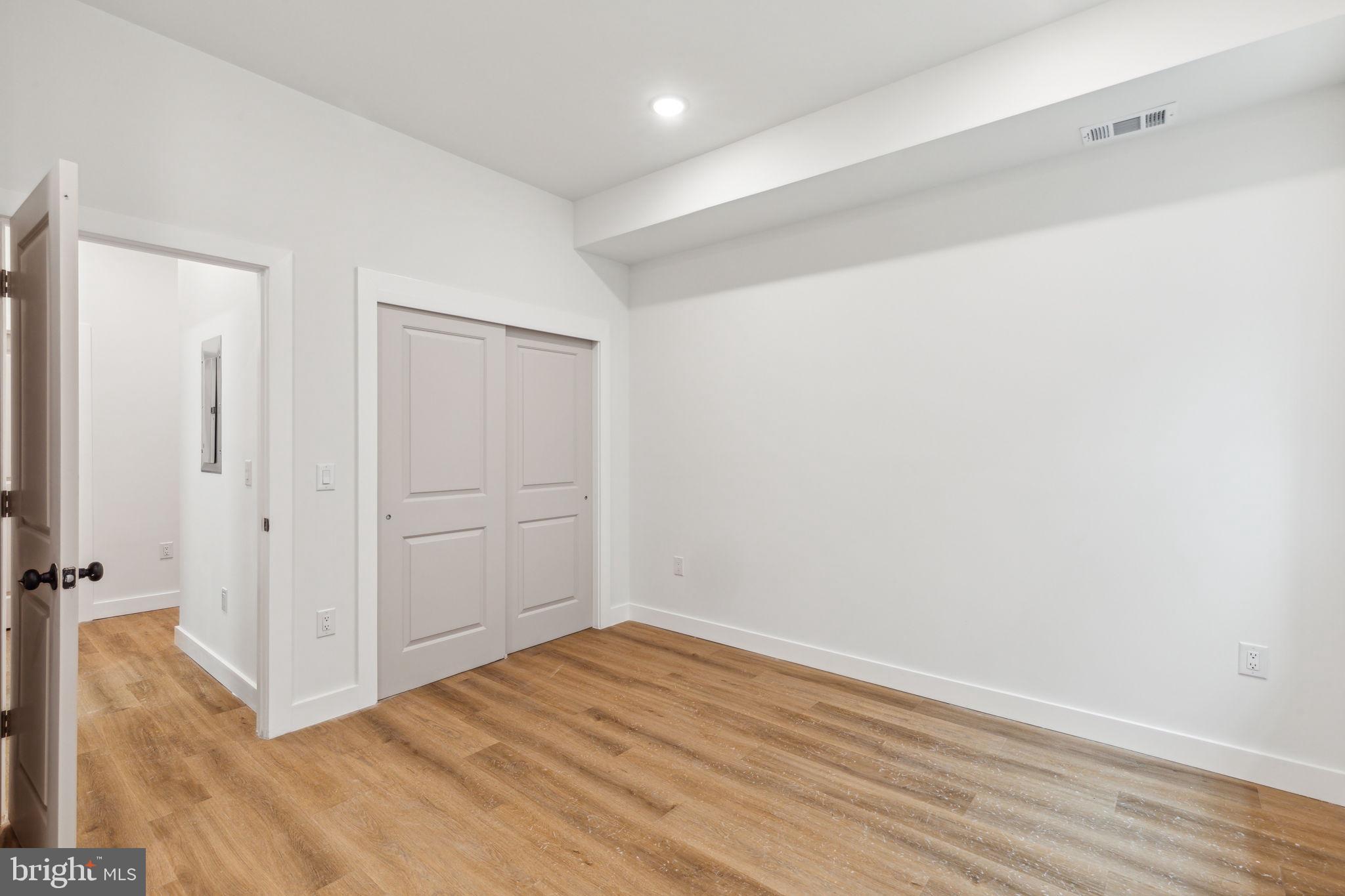 417 W CUMBERLAND ST #1