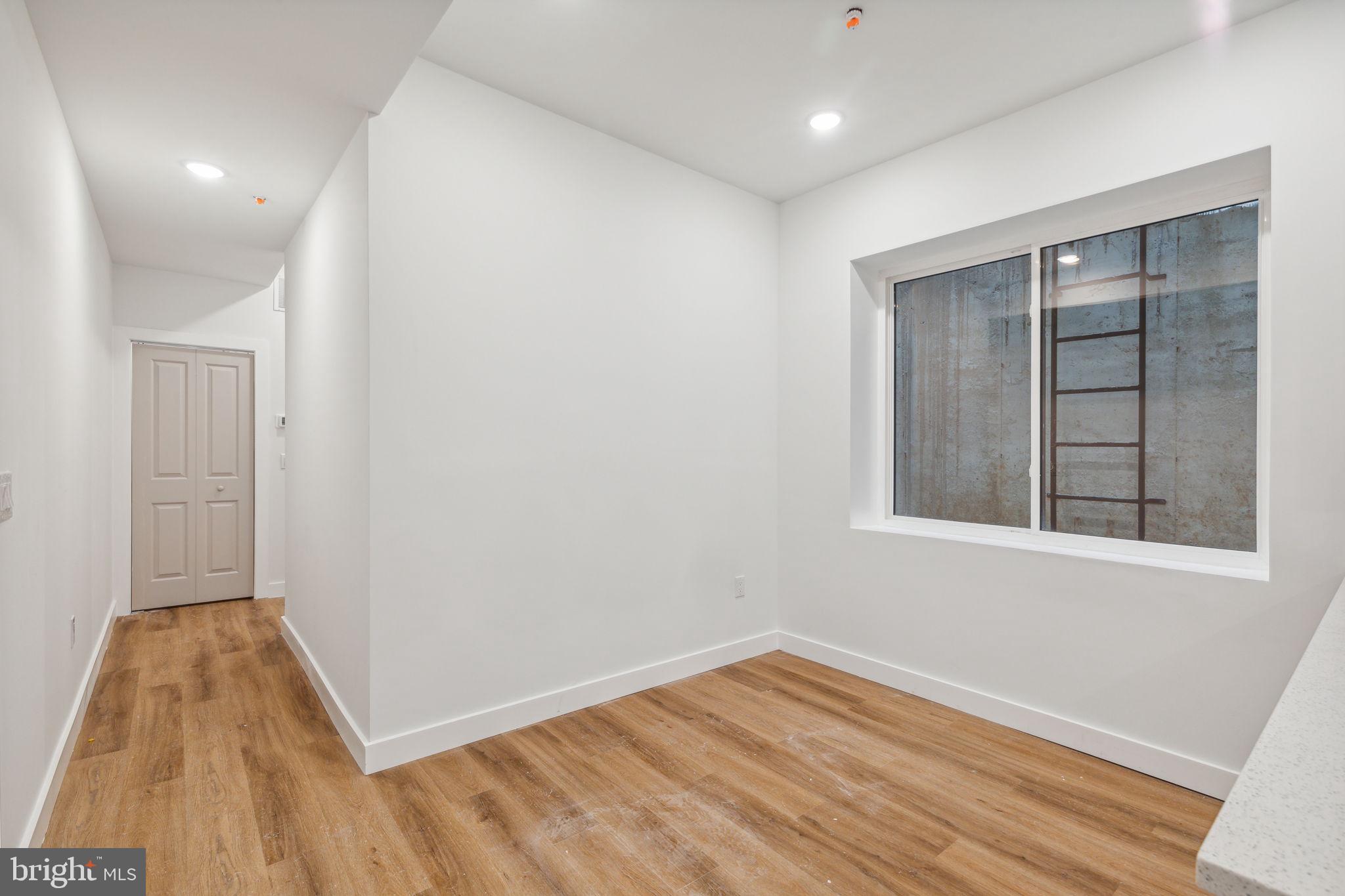 417 W CUMBERLAND ST #1