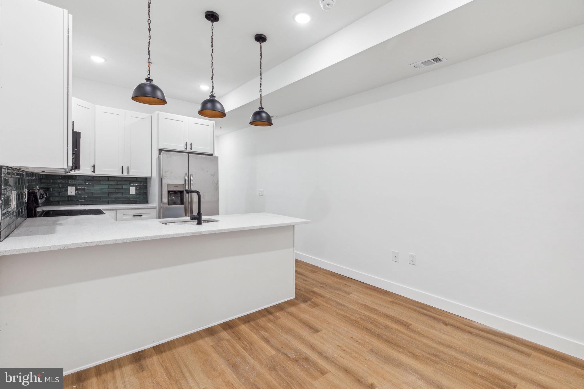 417 W CUMBERLAND ST #1