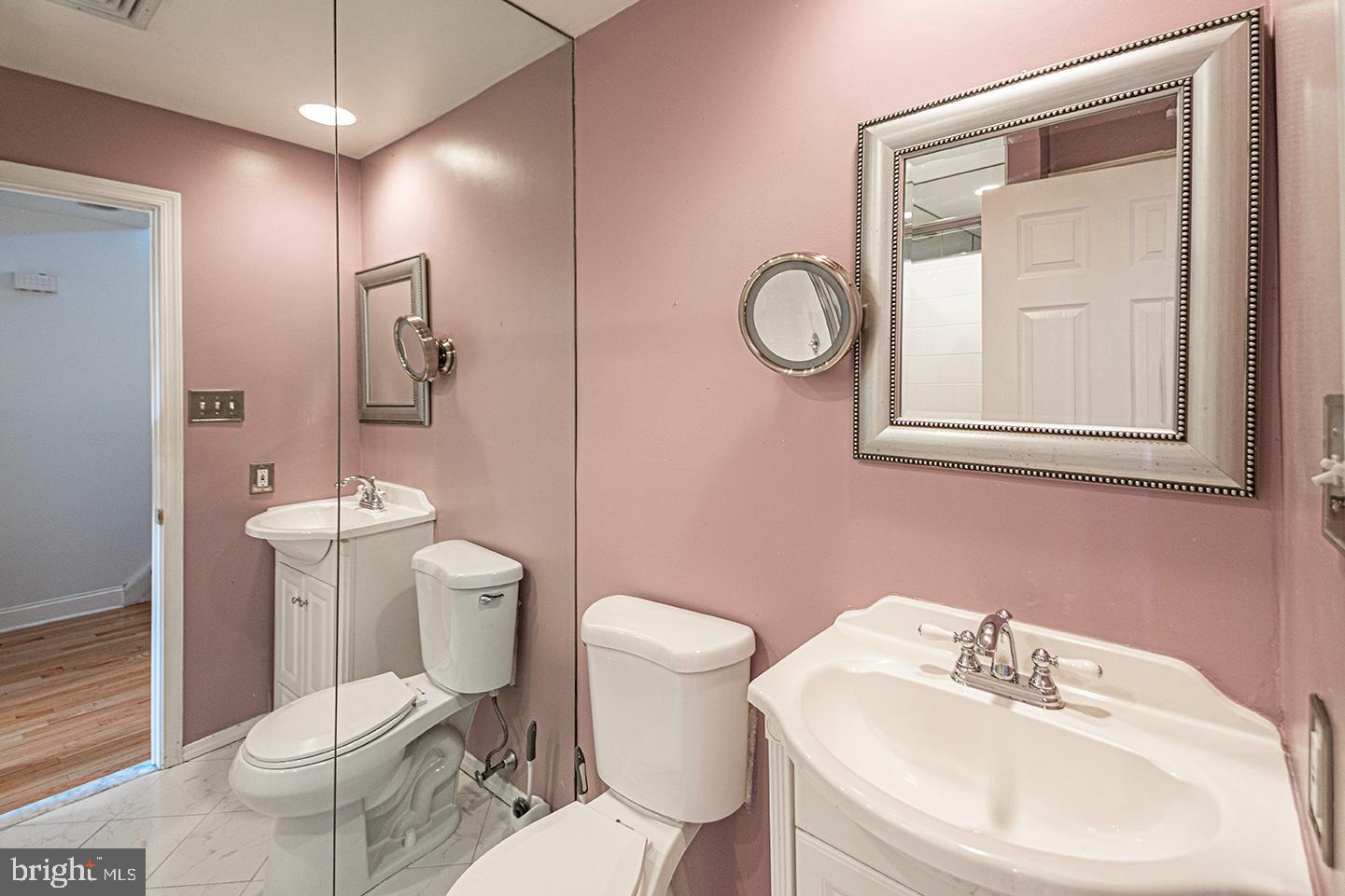 1635 E PASSYUNK AVE #2ND FLR