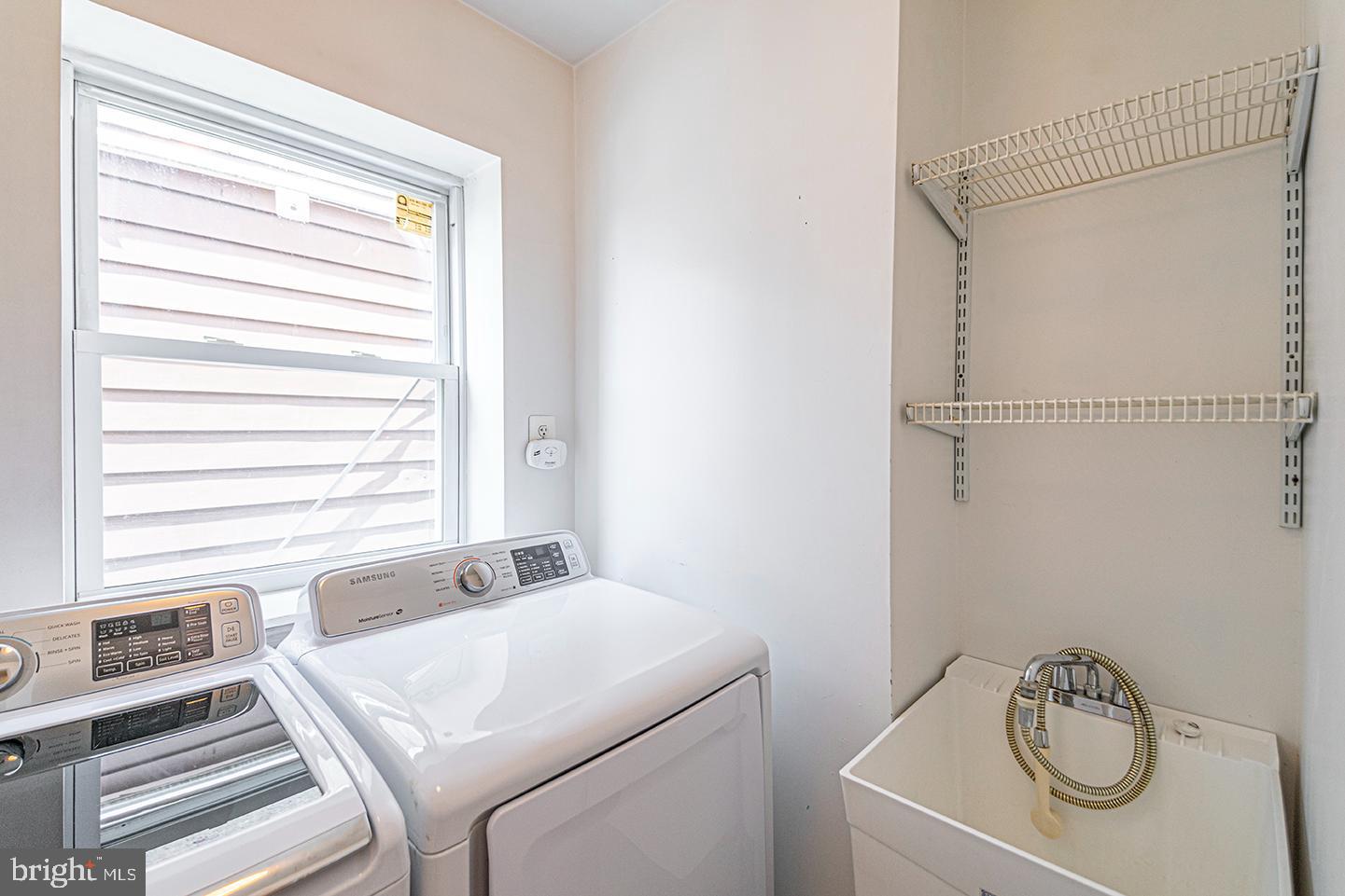 1635 E PASSYUNK AVE #2ND FLR