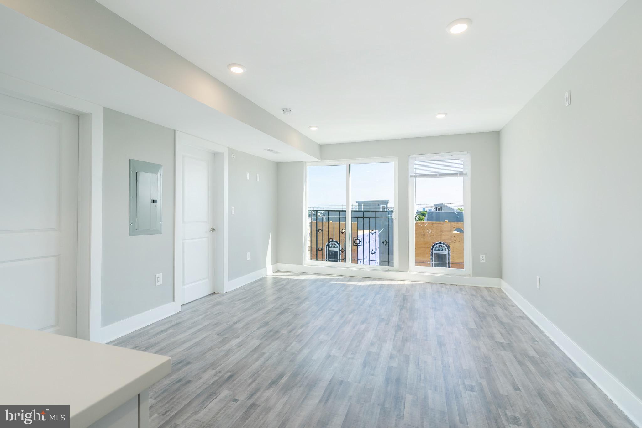 2500 N MASCHER ST #13